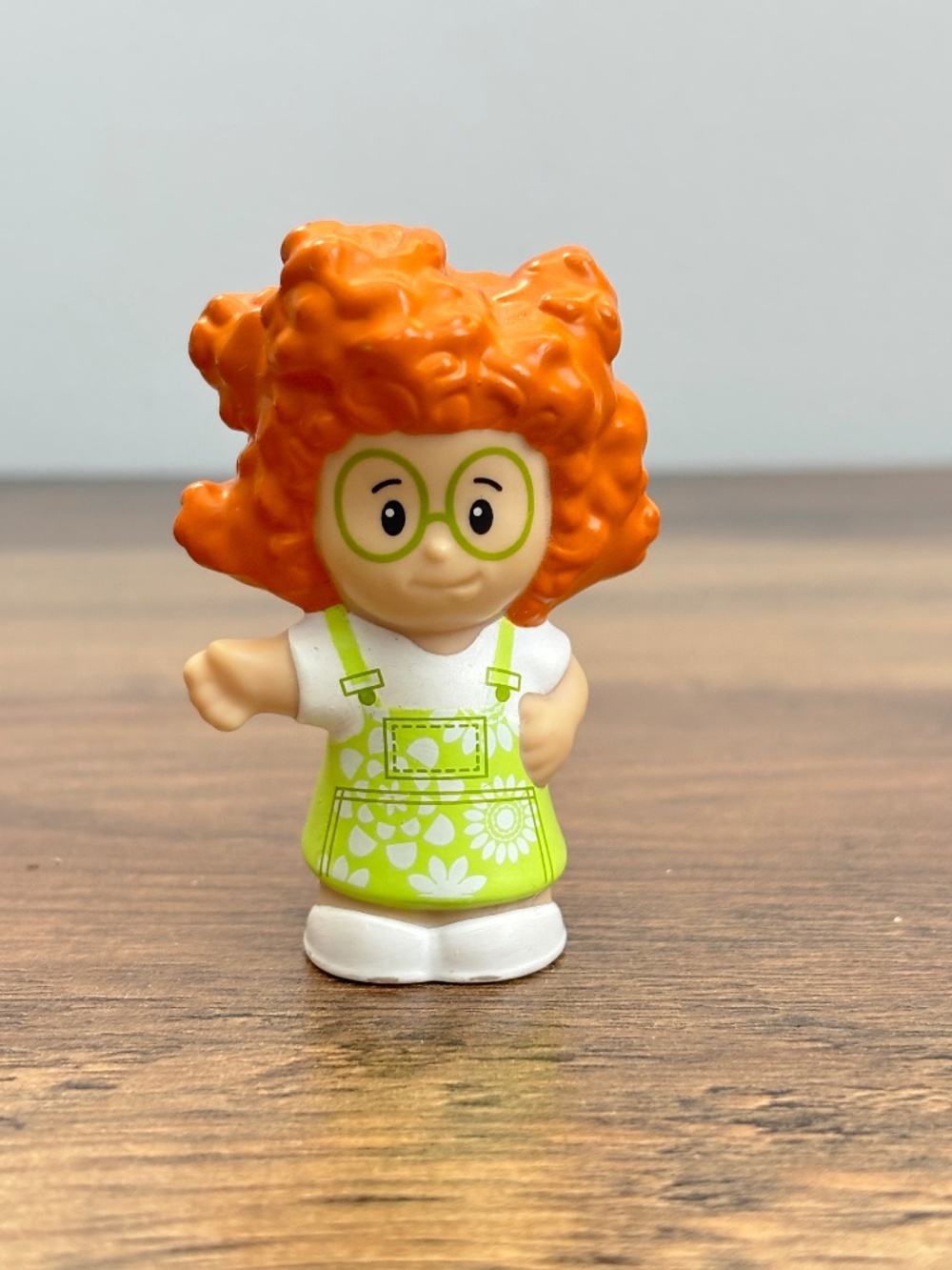 Fisher Price Little People Sofie Green Glasses White Floral Dress Figure 2012